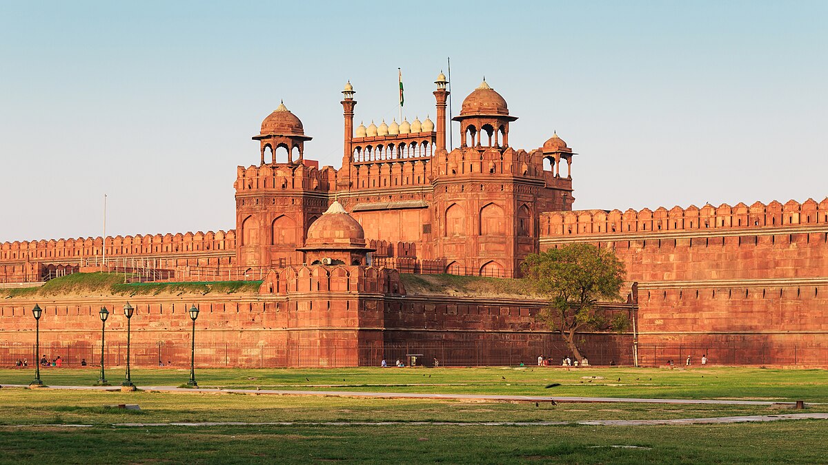 https://www.salarnews.in/public/uploads/images/newsimages/maannewsimage09082025_220327_Red Fort Delhi Mar 2016.jpg